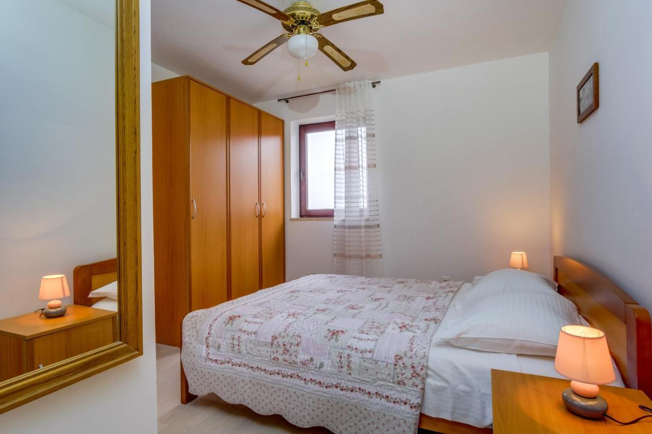 Apartments Anci مالي لوشينغْ المظهر الخارجي الصورة