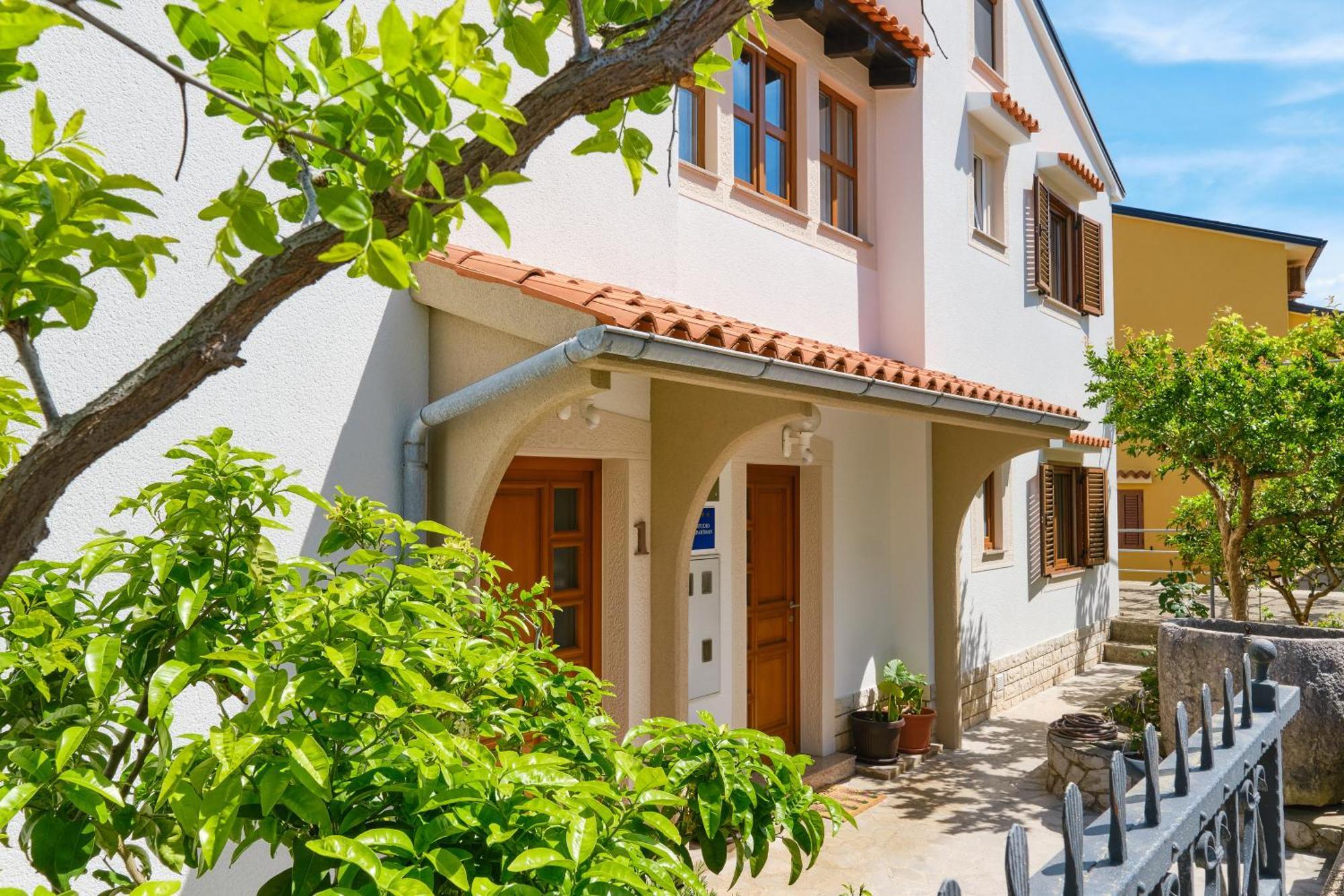 Apartments Anci مالي لوشينغْ المظهر الخارجي الصورة